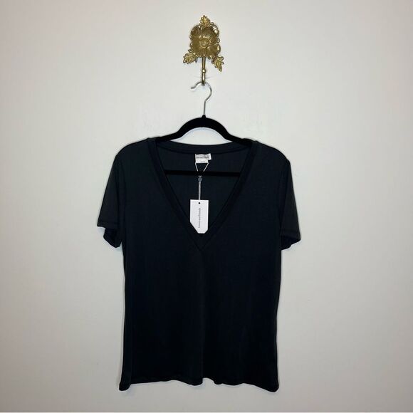 Lovers + Friends Tops - Lovers and Friends Feel Good Tee S